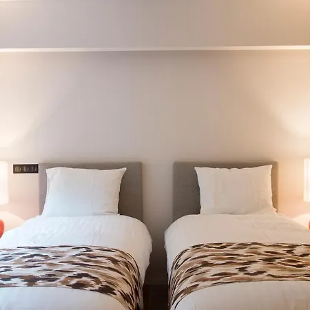 Captivating 5br Pool Close Navarino Golf Villa Tragána