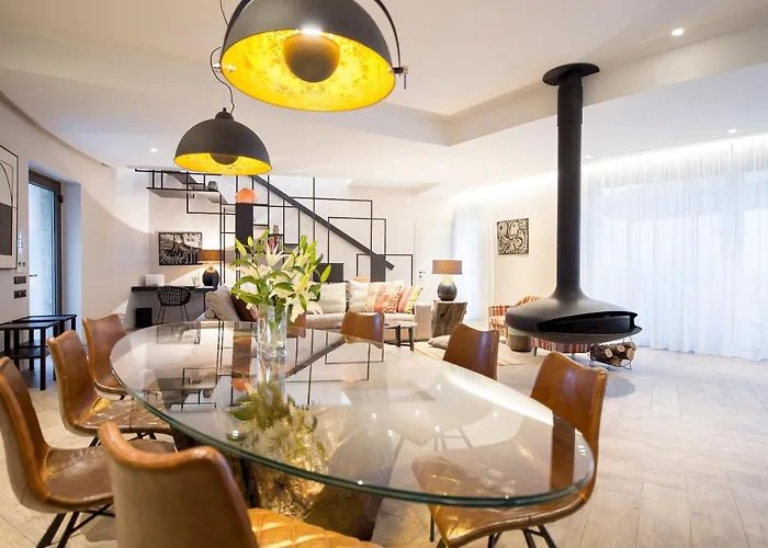 Captivating 5br Pool Close Navarino Golf 빌라 Tragána