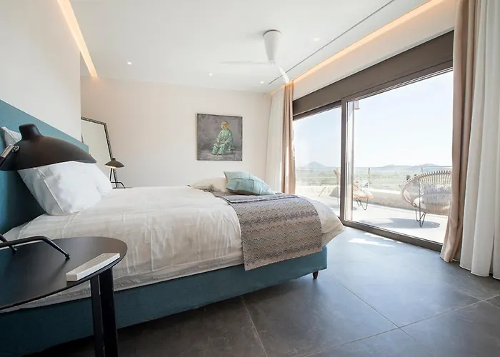 Captivating 5br Pool Close Navarino Golf Villa *