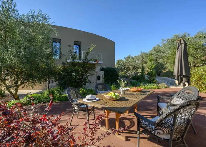 Villa Captivating 5br Pool Close Navarino Golf Tragana (Messenia)