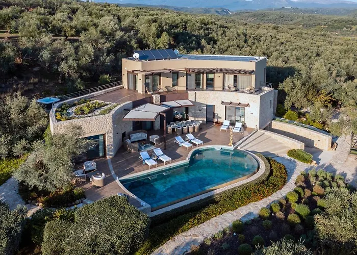 Captivating 5br Pool Close Navarino Golf *